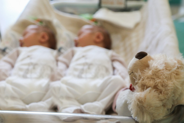 Более 700 новорожденных зарегистрировано в Вологодской области с начала года   .